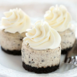 Mini cookies and cream cheesecakes.