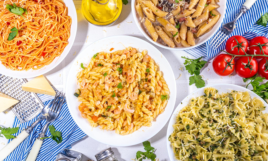 Weekly bundle meal few dishes of pasta