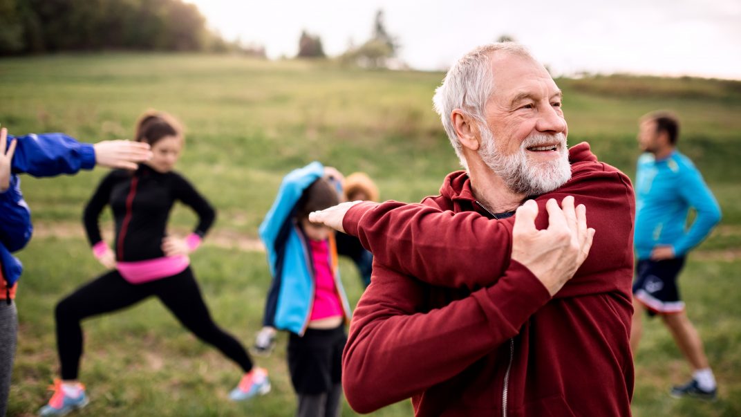 Everyday aches and pains: Simple ways to keep moving 1 Everyday aches and pains Simple ways to keep moving